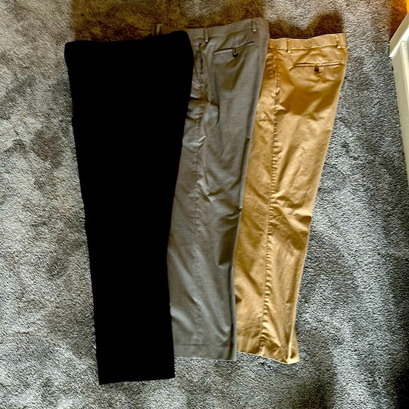 Lot of 3 pairs of Banana Republic dress slacks/ pants. Gray, khaki and dark red. - Picture 1 of 5